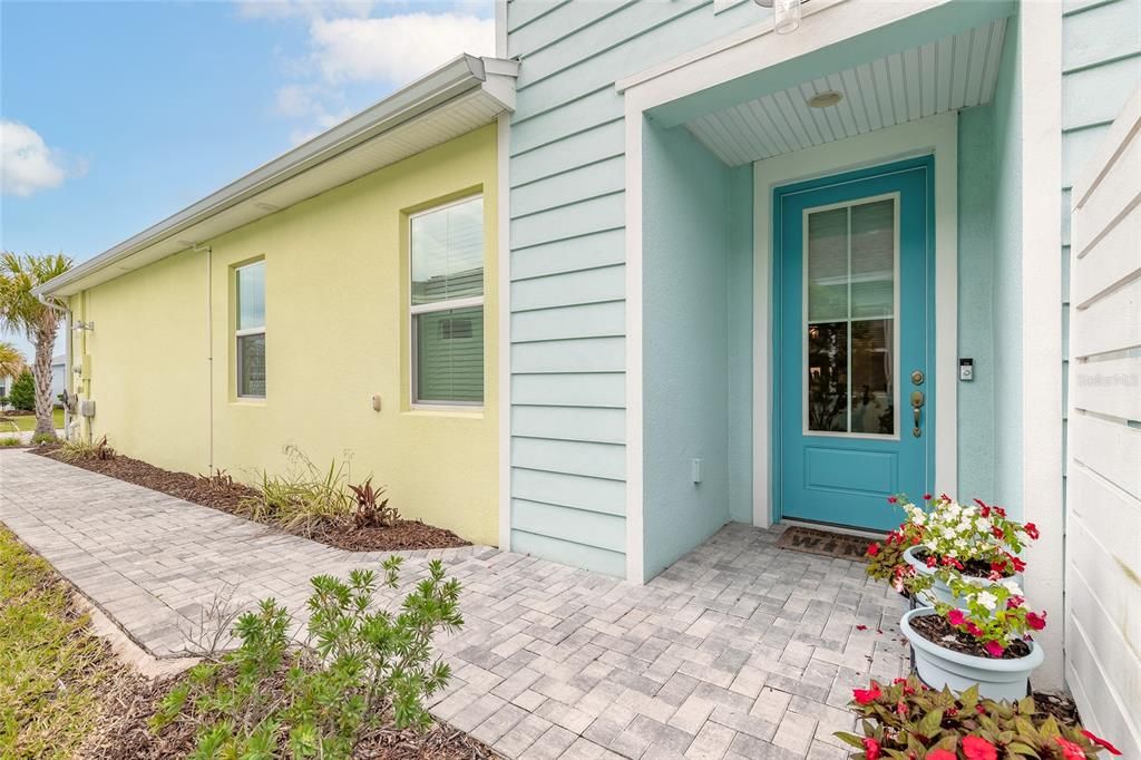 For Sale: $472,500 (2 beds, 2 baths, 1563 Square Feet)