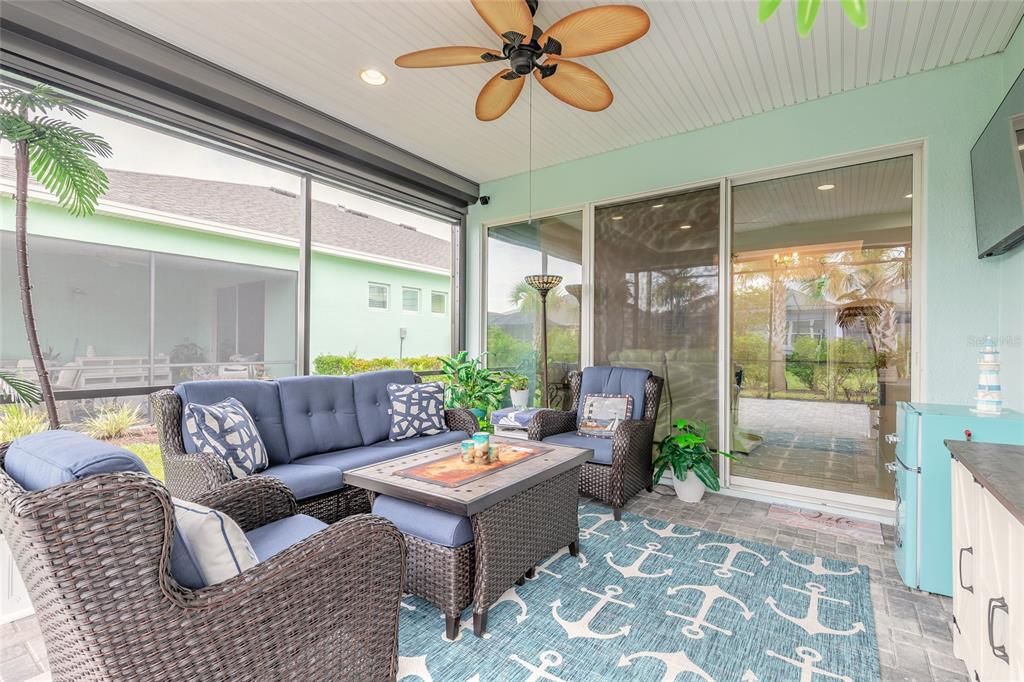 For Sale: $472,500 (2 beds, 2 baths, 1563 Square Feet)