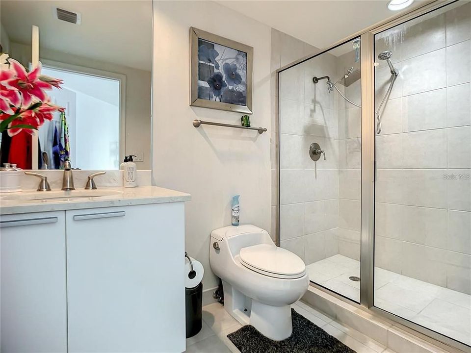 For Sale: $455,000 (3 beds, 3 baths, 2079 Square Feet)