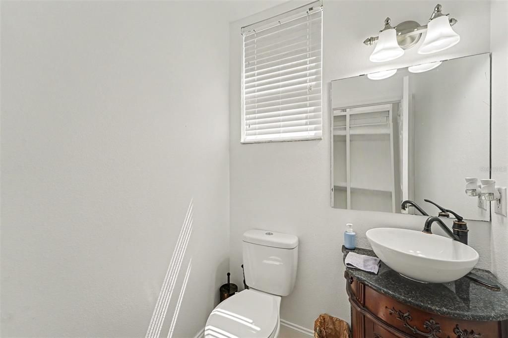 For Sale: $450,000 (4 beds, 2 baths, 2208 Square Feet)