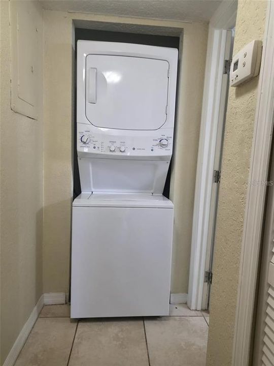 En Renta: $1,250 (1 camas, 1 baños, 825 Pies cuadrados)