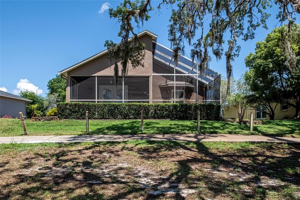 На продажу: $319,000 (2 спален, 2 ванн, 1424 Квадратных фут)