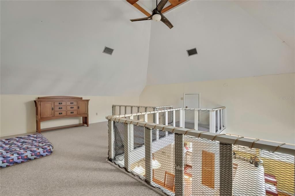 For Sale: $289,900 (2 beds, 2 baths, 1152 Square Feet)