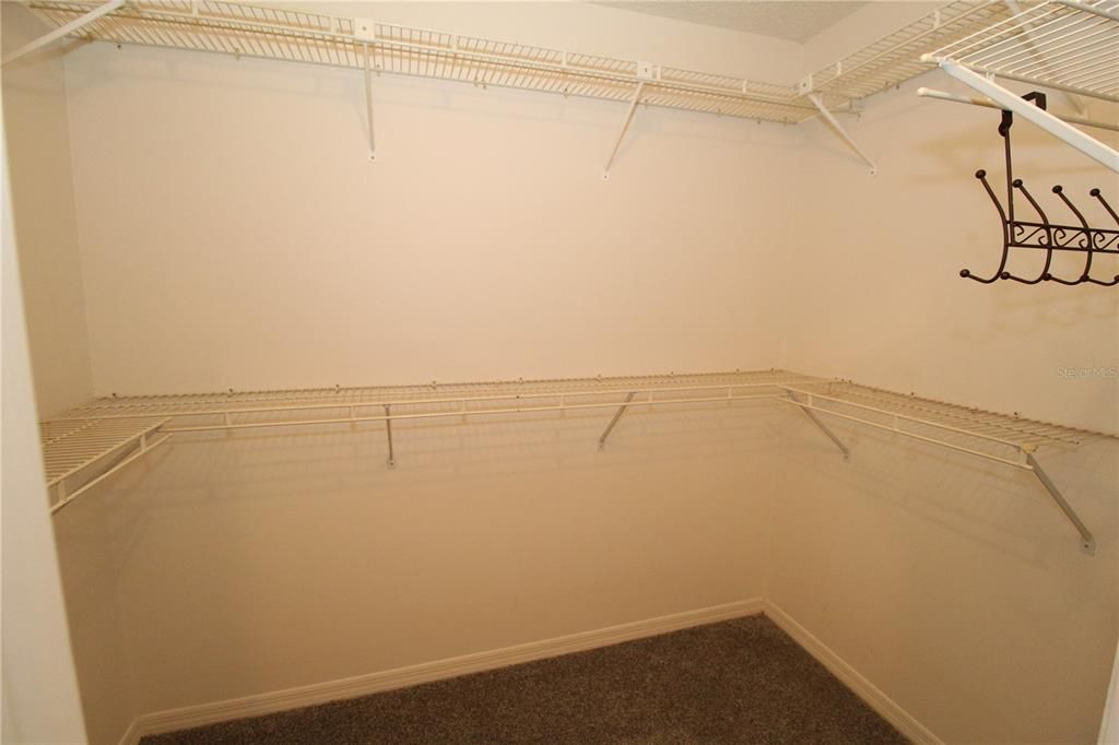 For Rent: $1,850 (2 beds, 2 baths, 1830 Square Feet)