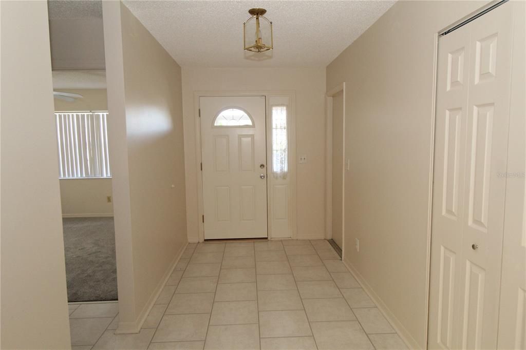 For Rent: $1,850 (2 beds, 2 baths, 1830 Square Feet)