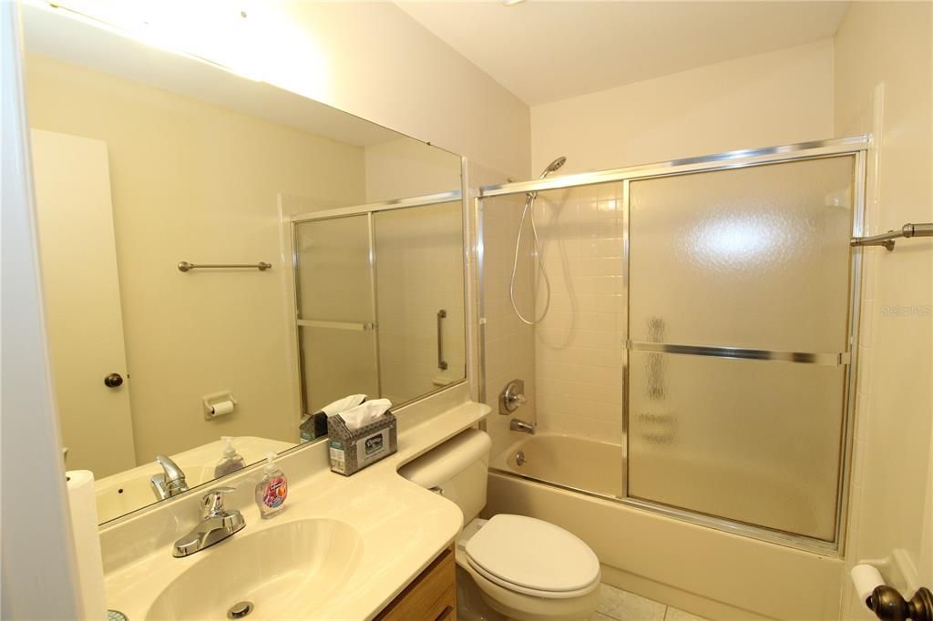 For Rent: $1,850 (2 beds, 2 baths, 1830 Square Feet)