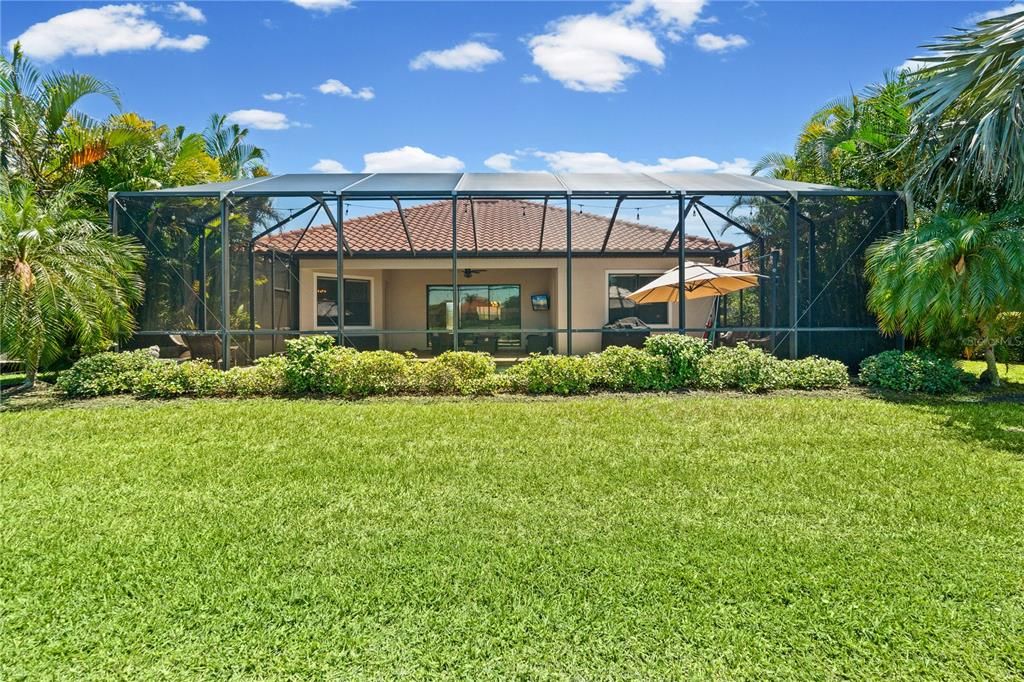 En Venta: $769,000 (4 camas, 2 baños, 2239 Pies cuadrados)