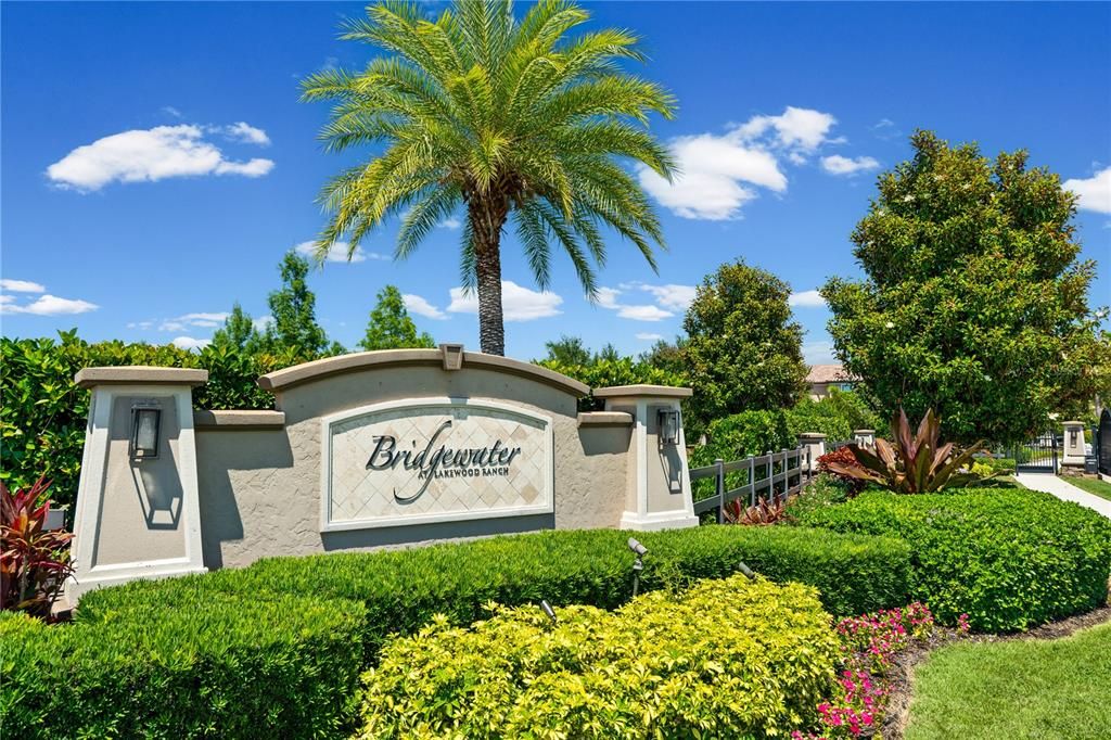 En Venta: $769,000 (4 camas, 2 baños, 2239 Pies cuadrados)