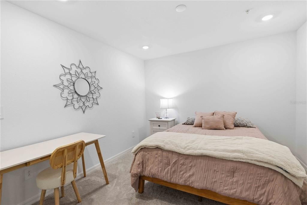 En Venta: $359,000 (2 camas, 2 baños, 1366 Pies cuadrados)