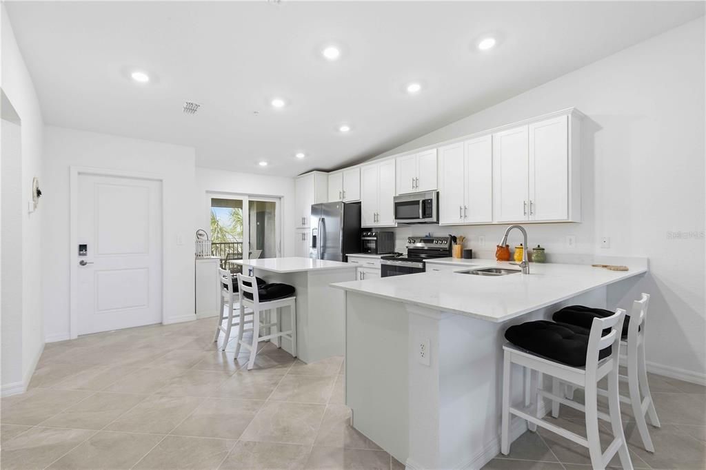 En Venta: $359,000 (2 camas, 2 baños, 1366 Pies cuadrados)
