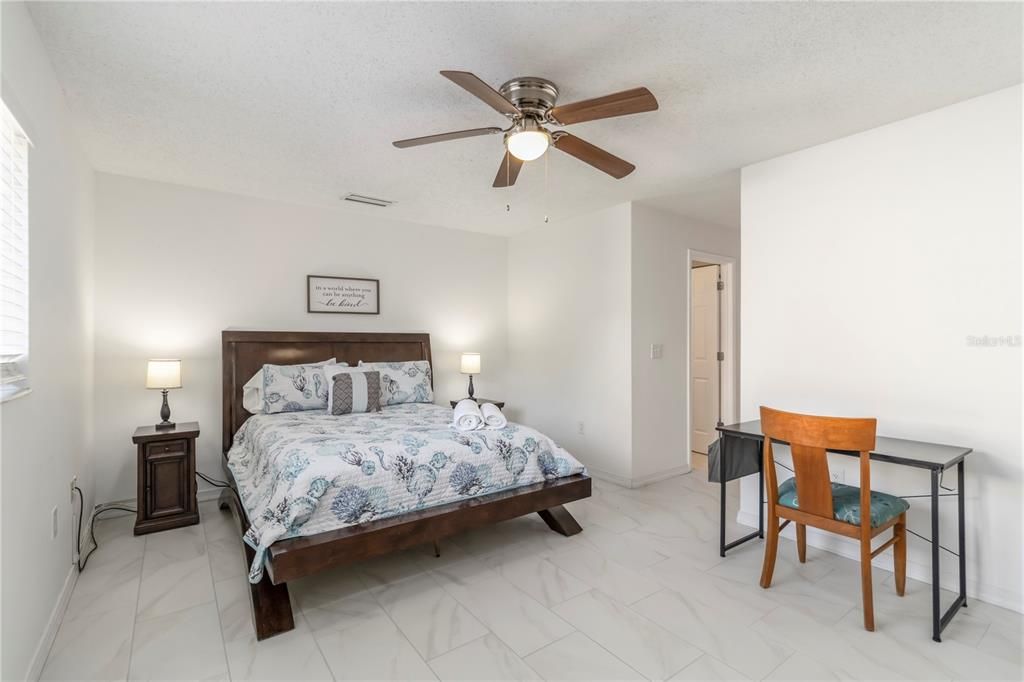 For Rent: $2,500 (3 beds, 2 baths, 1307 Square Feet)