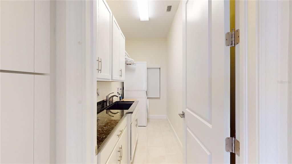 For Sale: $1,375,000 (4 beds, 2 baths, 2763 Square Feet)