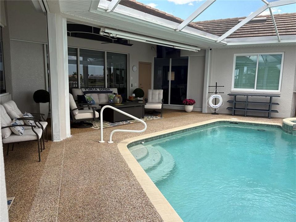 For Sale: $1,375,000 (4 beds, 2 baths, 2763 Square Feet)