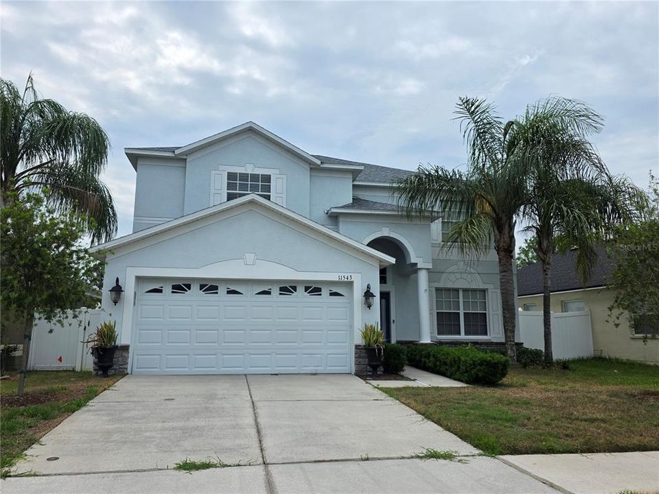 For Rent: $3,300 (5 beds, 3 baths, 3118 Square Feet)