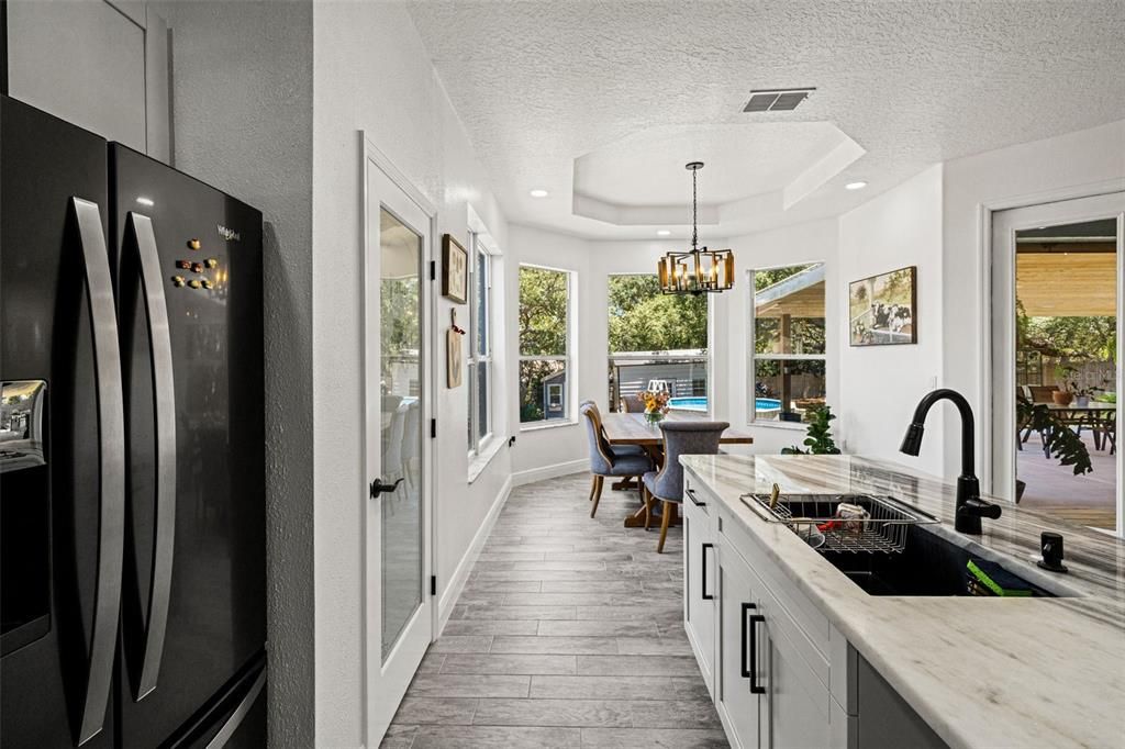 For Sale: $359,900 (3 beds, 2 baths, 1798 Square Feet)