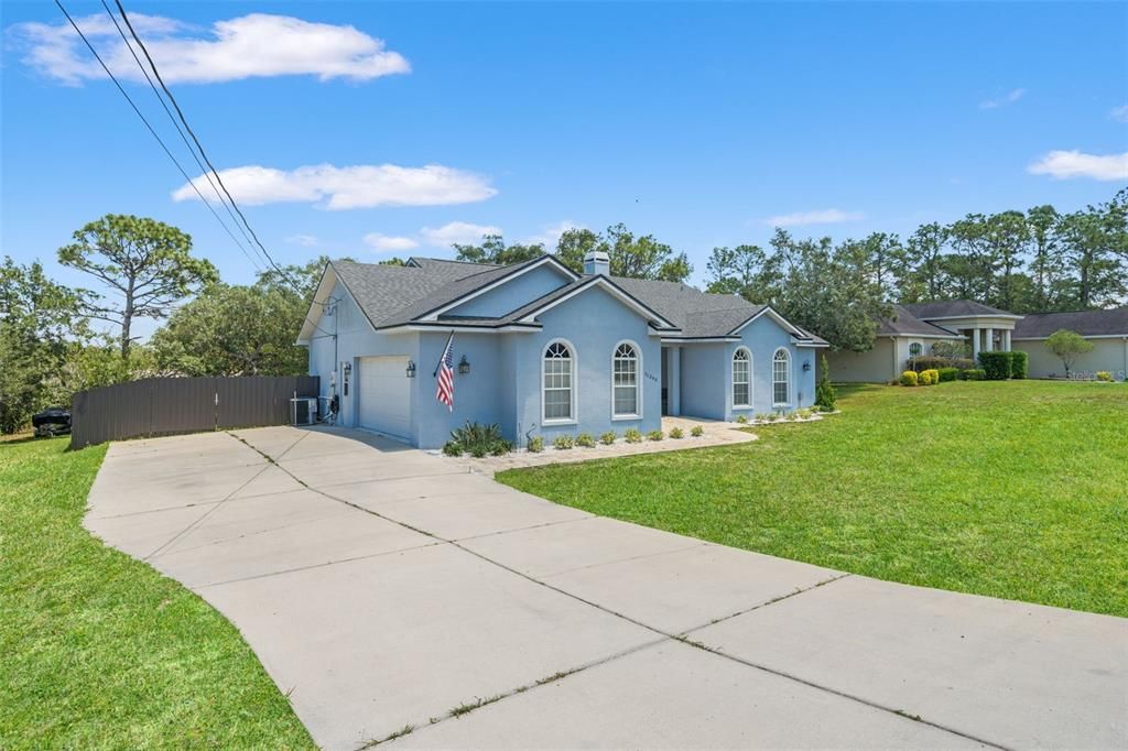 For Sale: $359,900 (3 beds, 2 baths, 1798 Square Feet)