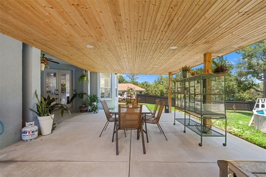 For Sale: $359,900 (3 beds, 2 baths, 1798 Square Feet)