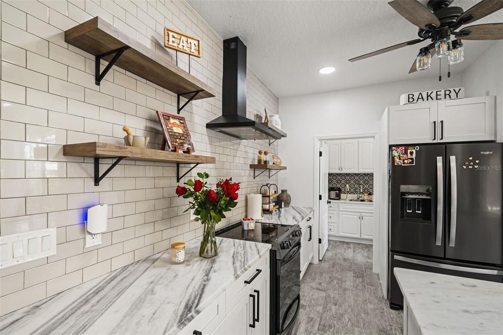 For Sale: $359,900 (3 beds, 2 baths, 1798 Square Feet)