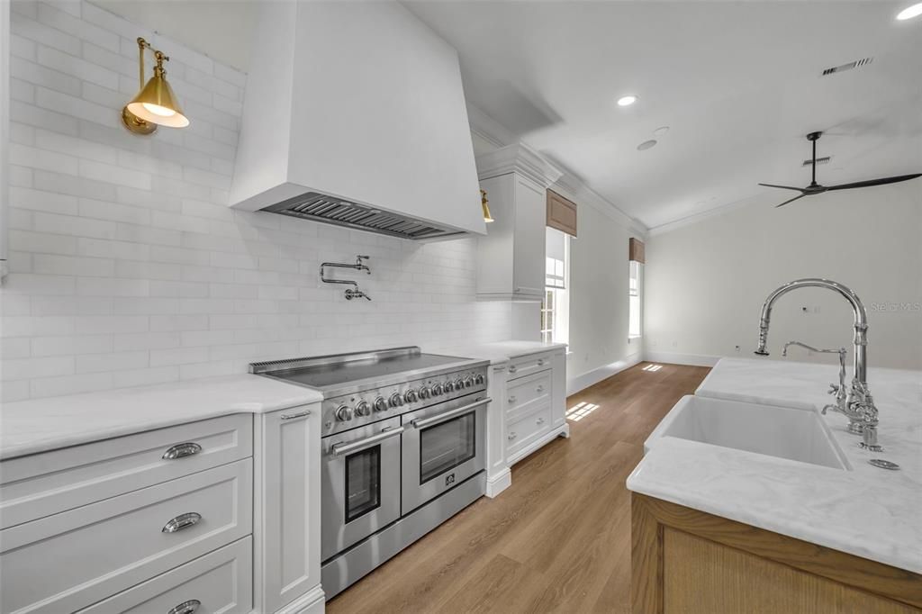 For Rent: $9,500 (5 beds, 4 baths, 4018 Square Feet)