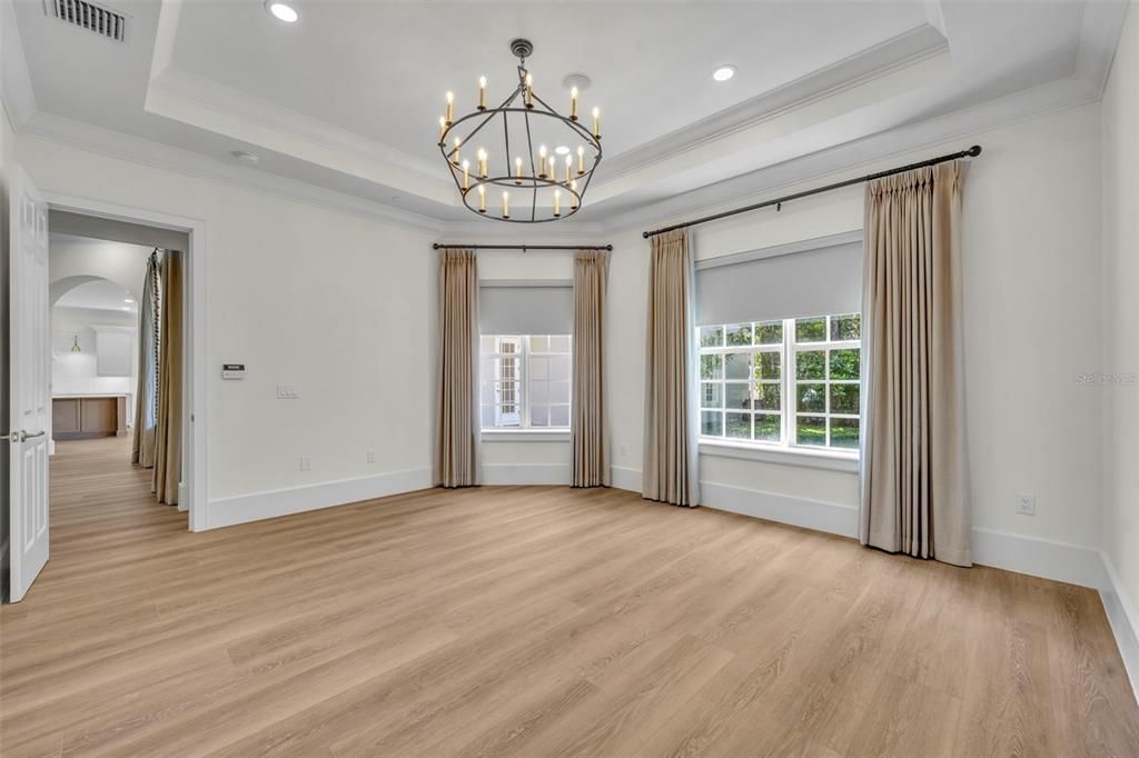 For Rent: $9,500 (5 beds, 4 baths, 4018 Square Feet)