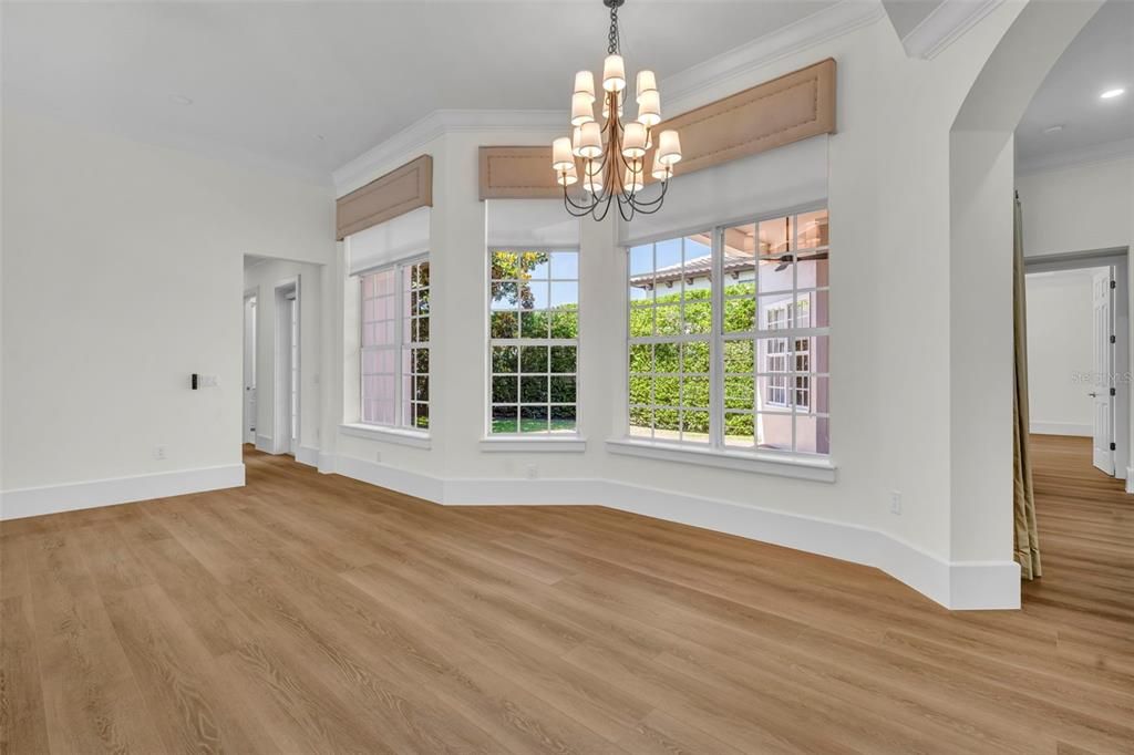 For Rent: $9,500 (5 beds, 4 baths, 4018 Square Feet)