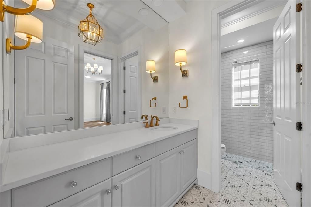 For Rent: $9,500 (5 beds, 4 baths, 4018 Square Feet)