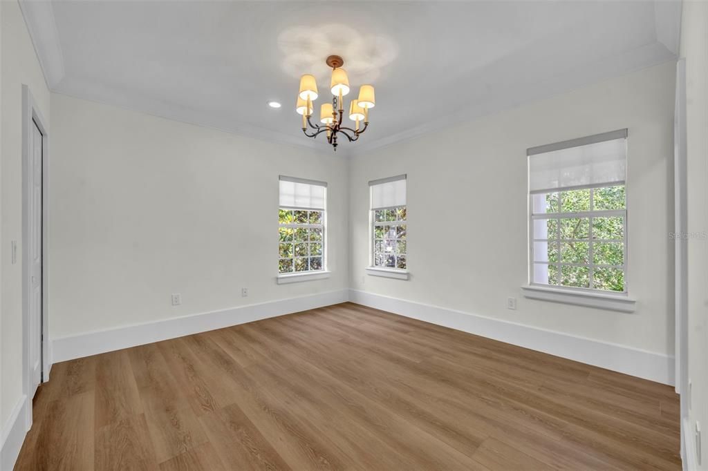 For Rent: $9,500 (5 beds, 4 baths, 4018 Square Feet)