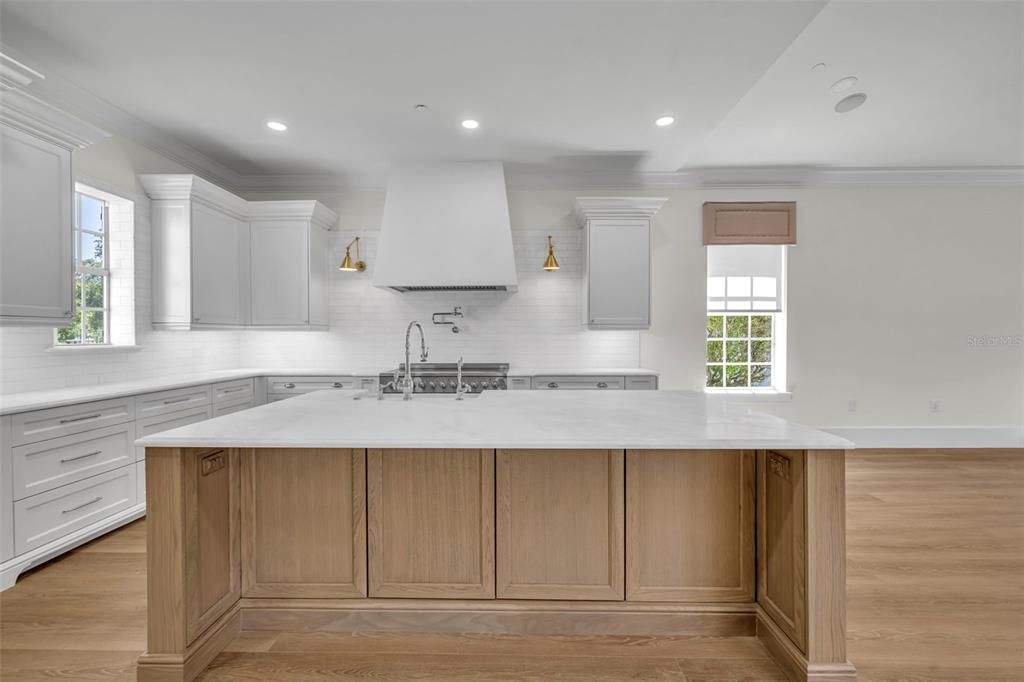 For Rent: $9,500 (5 beds, 4 baths, 4018 Square Feet)
