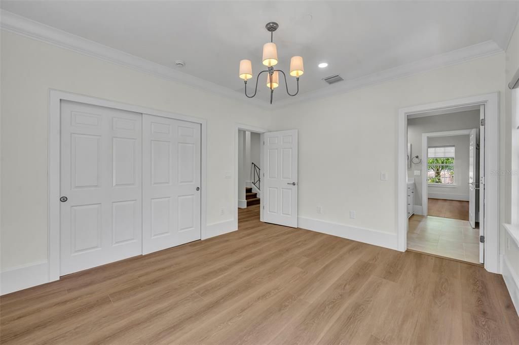 For Rent: $9,500 (5 beds, 4 baths, 4018 Square Feet)