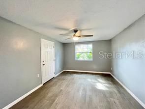 For Rent: $1,200 (1 beds, 1 baths, 900 Square Feet)