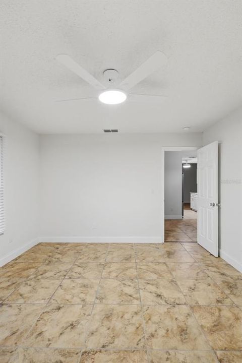 For Sale: $285,000 (3 beds, 2 baths, 1304 Square Feet)