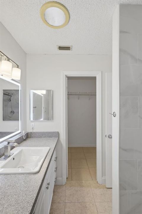 For Sale: $285,000 (3 beds, 2 baths, 1304 Square Feet)