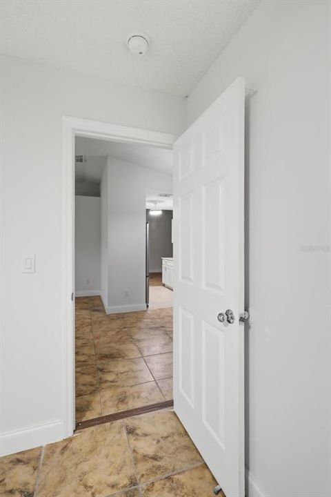 For Sale: $285,000 (3 beds, 2 baths, 1304 Square Feet)