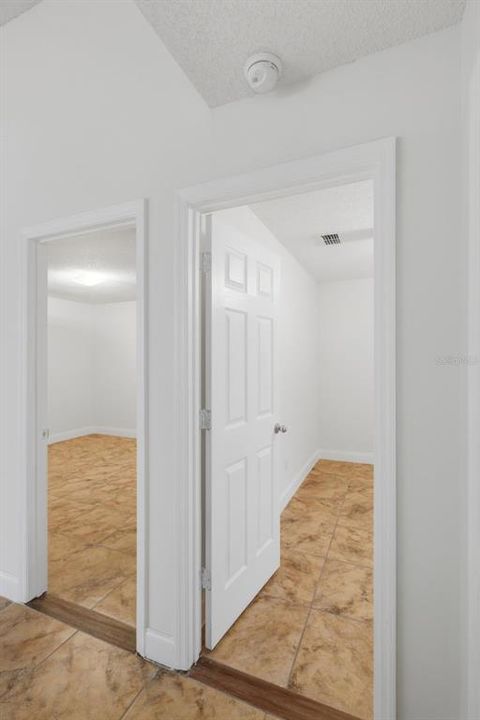 For Sale: $285,000 (3 beds, 2 baths, 1304 Square Feet)