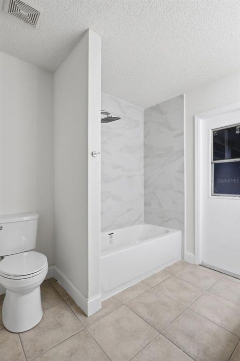 For Sale: $285,000 (3 beds, 2 baths, 1304 Square Feet)