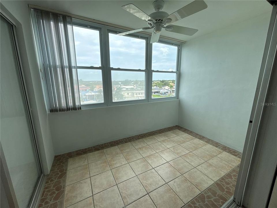 В аренду: $1,750 (1 спален, 1 ванн, 815 Квадратных фут)