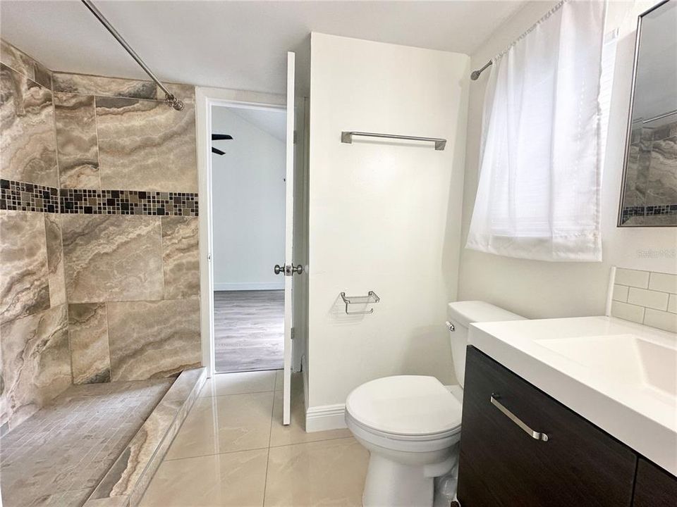 В аренду: $2,050 (3 спален, 2 ванн, 1600 Квадратных фут)