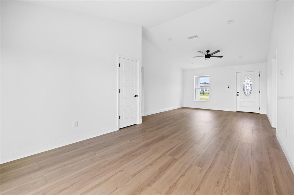В аренду: $1,550 (3 спален, 2 ванн, 1163 Квадратных фут)