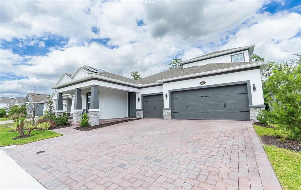 For Sale: $699,000 (5 beds, 4 baths, 3047 Square Feet)