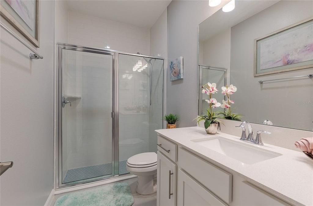 For Sale: $699,000 (5 beds, 4 baths, 3047 Square Feet)