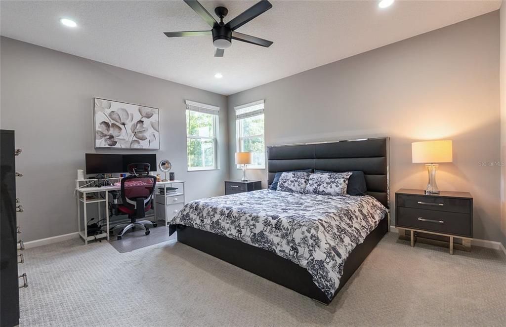 For Sale: $699,000 (5 beds, 4 baths, 3047 Square Feet)