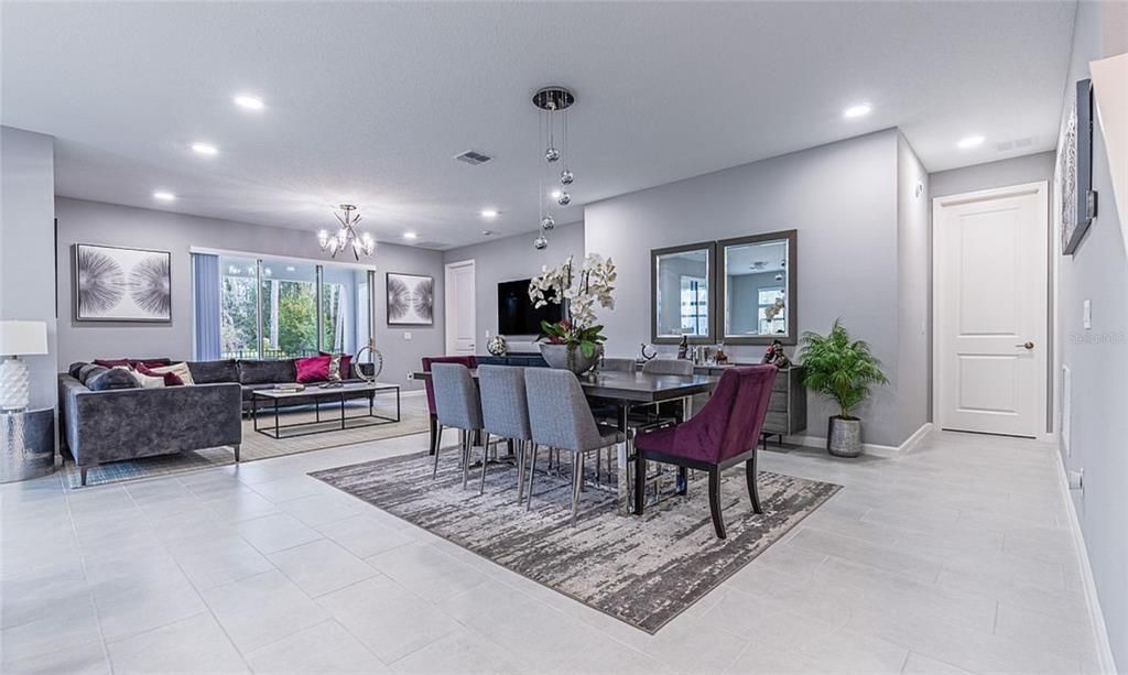 For Sale: $699,000 (5 beds, 4 baths, 3047 Square Feet)