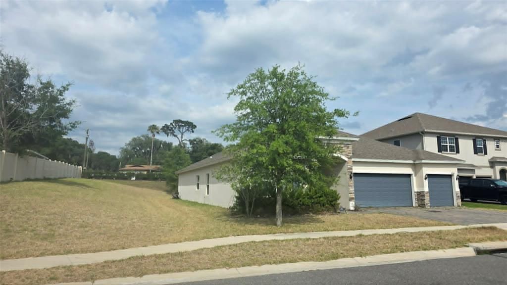 For Sale: $399,990 (4 beds, 3 baths, 2531 Square Feet)