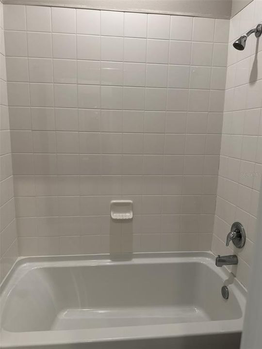 En Renta: $3,300 (4 camas, 3 baños, 2843 Pies cuadrados)