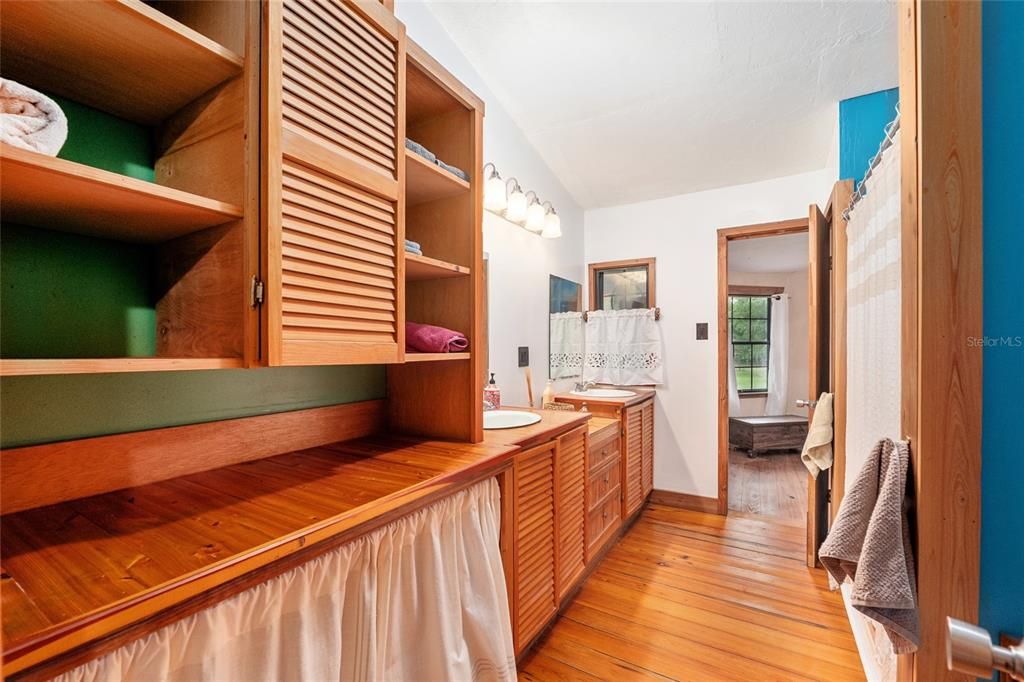 En Venta: $379,900 (4 camas, 3 baños, 3125 Pies cuadrados)