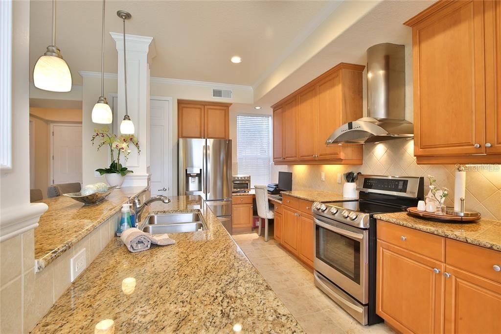 For Sale: $405,500 (2 beds, 2 baths, 1623 Square Feet)