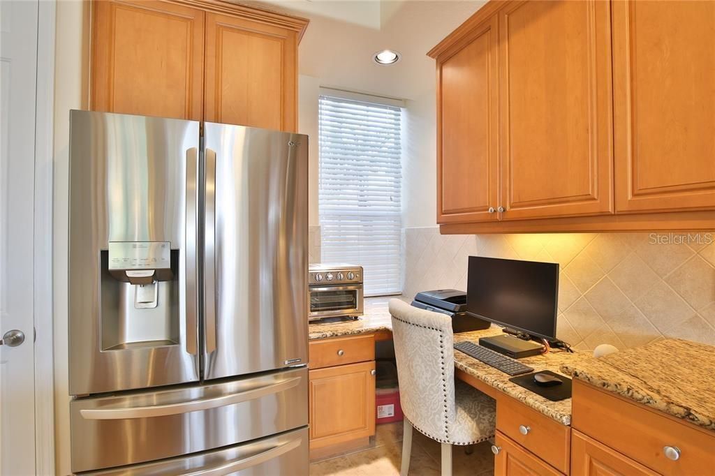 For Sale: $405,500 (2 beds, 2 baths, 1623 Square Feet)