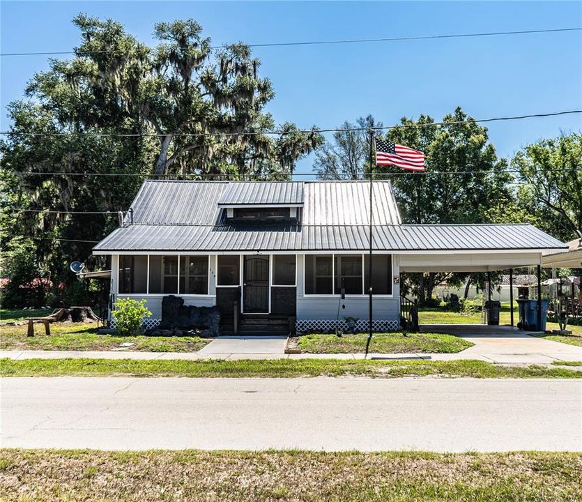 For Sale: $238,500 (3 beds, 1 baths, 1264 Square Feet)