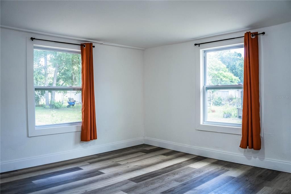 For Sale: $238,500 (3 beds, 1 baths, 1264 Square Feet)