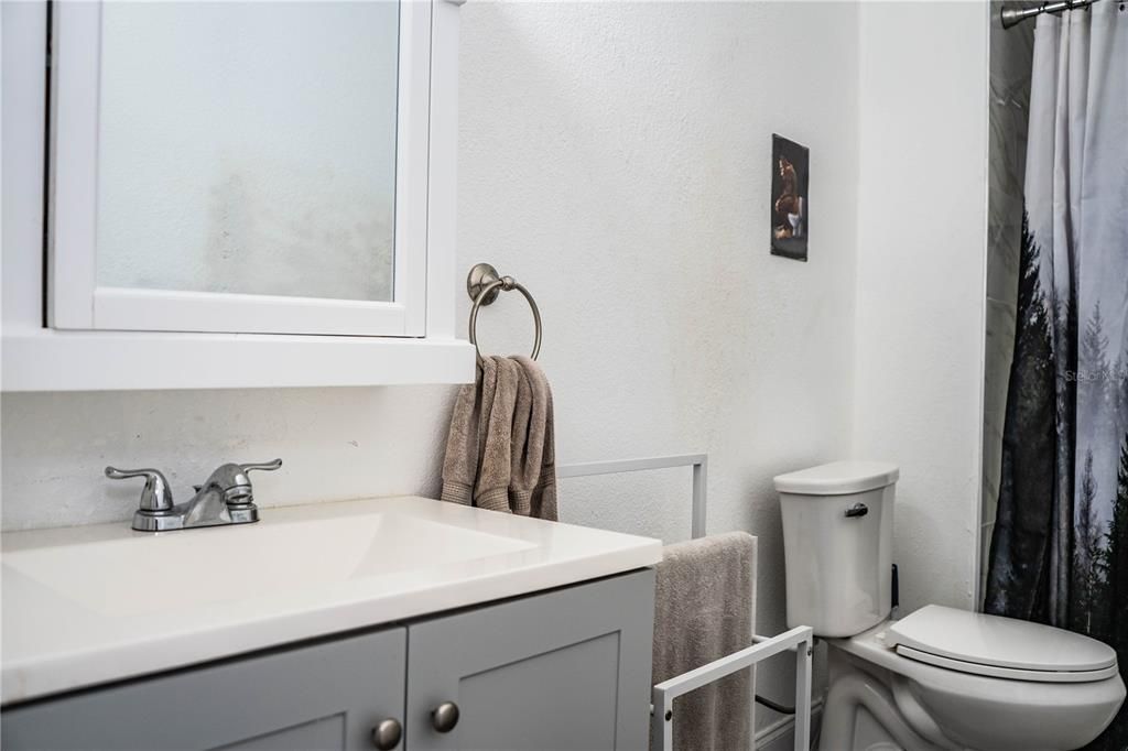 For Sale: $238,500 (3 beds, 1 baths, 1264 Square Feet)